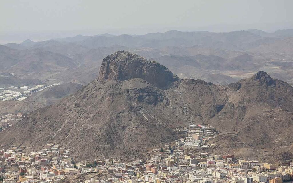 Why Jabal al Nour Is Sacred in Islamic History