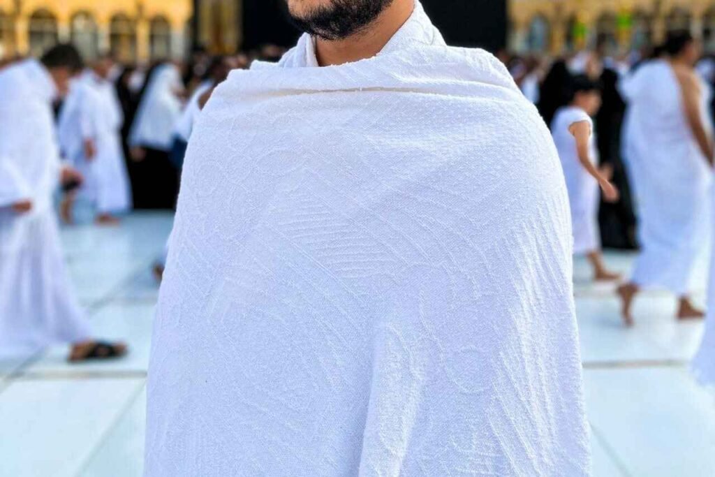 Preparing to Enter the State of Ihram